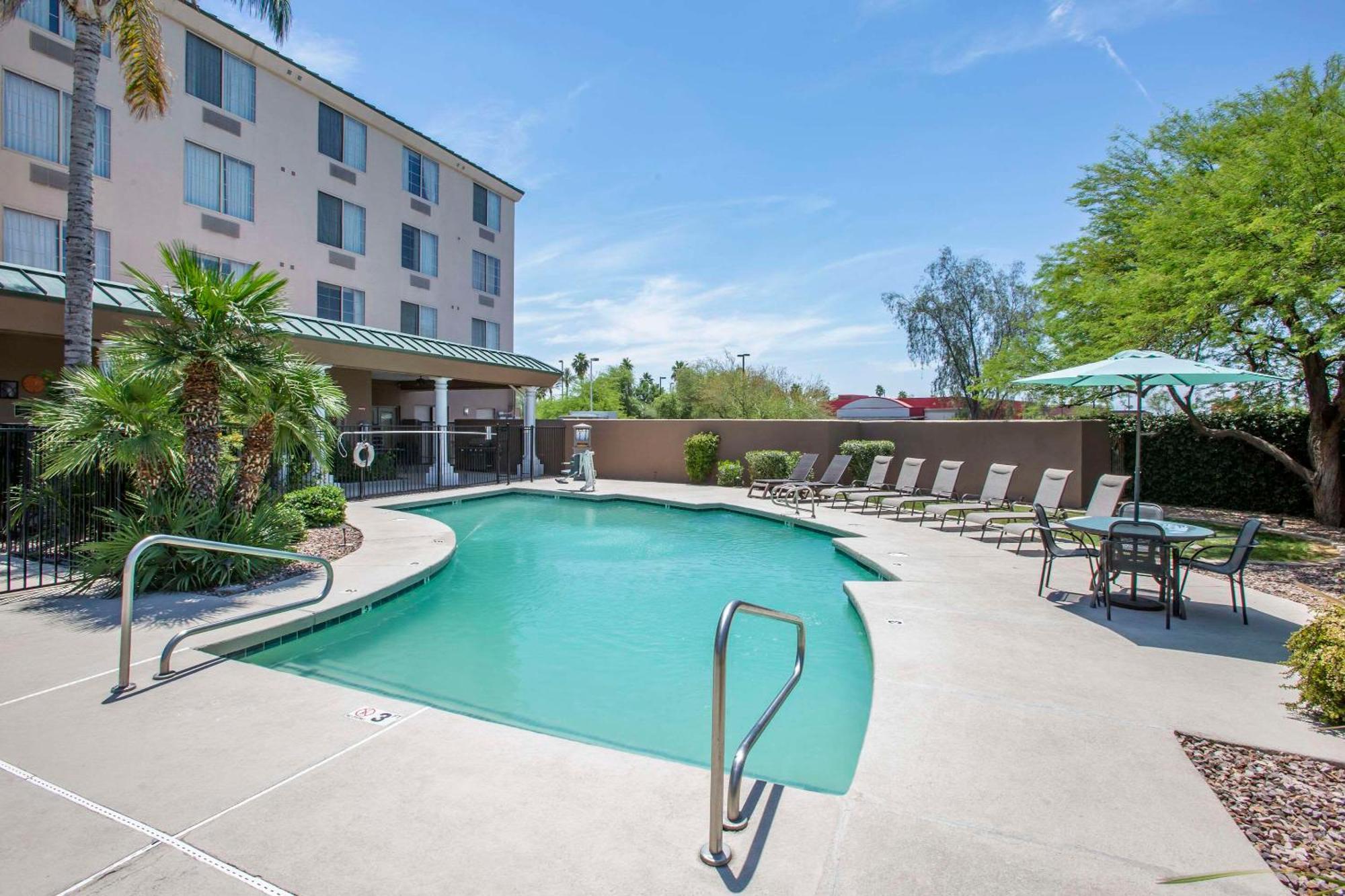 Country Inn & Suites By Radisson, Mesa, Az Exterior foto